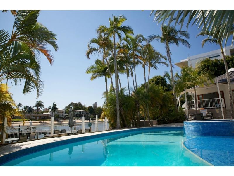 3/11 Eady Avenue, Broadbeach Waters QLD 4218