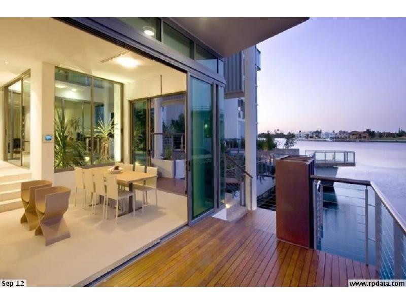 Paradise Point QLD 4216