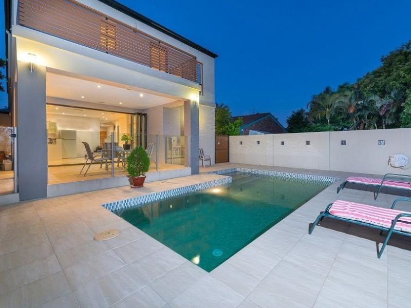 12 Shillito Street, Southport QLD 4215