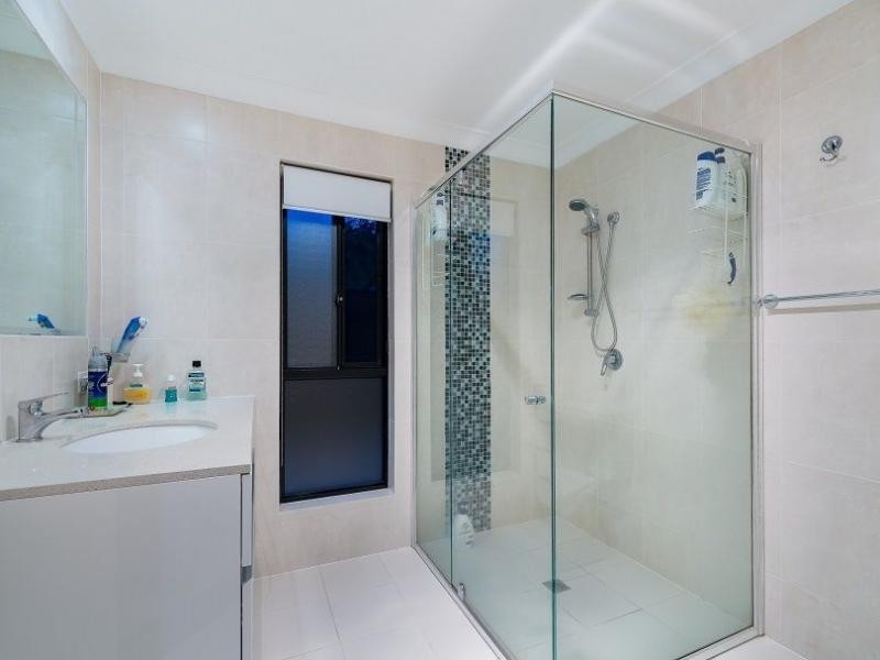 12 Shillito Street, Southport QLD 4215