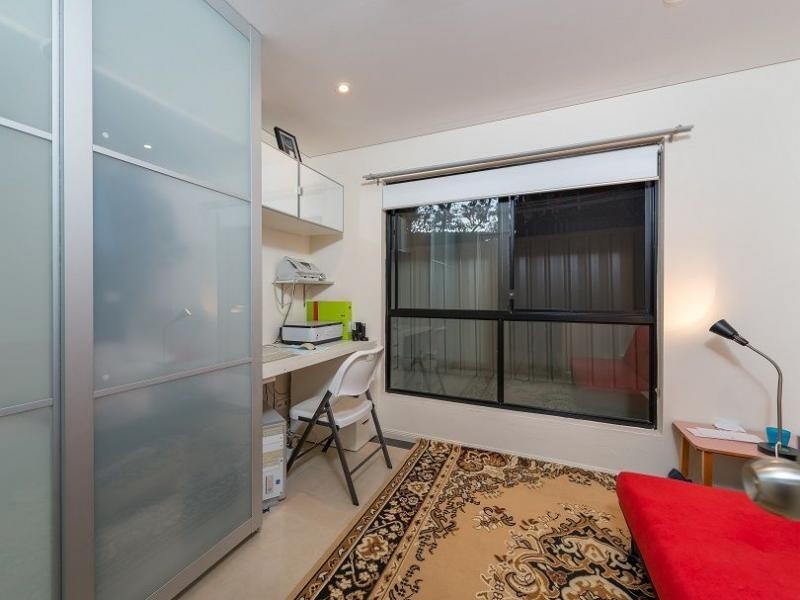 12 Shillito Street, Southport QLD 4215