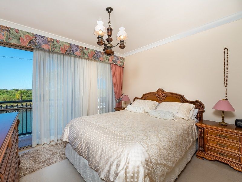 L94 John Lund Drive, Hope Island QLD 4212