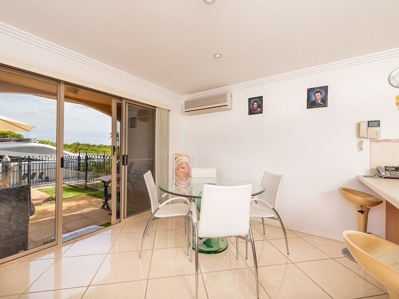 96 John Lund Drive, Hope Island QLD 4212
