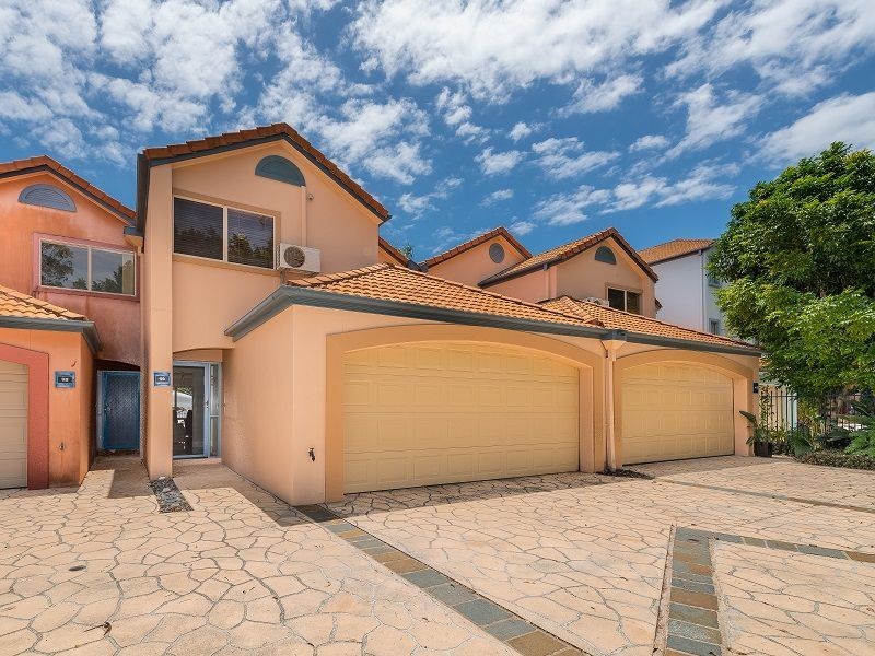 96 John Lund Drive, Hope Island QLD 4212