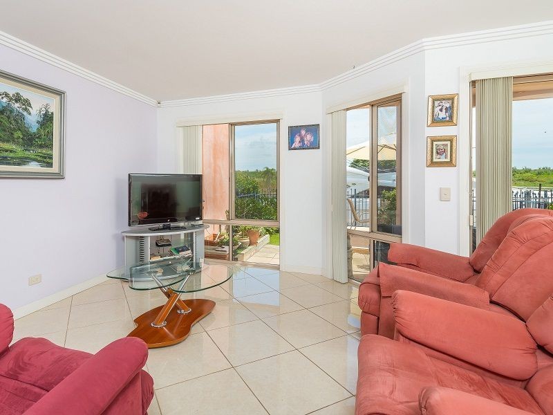 96 John Lund Drive, Hope Island QLD 4212