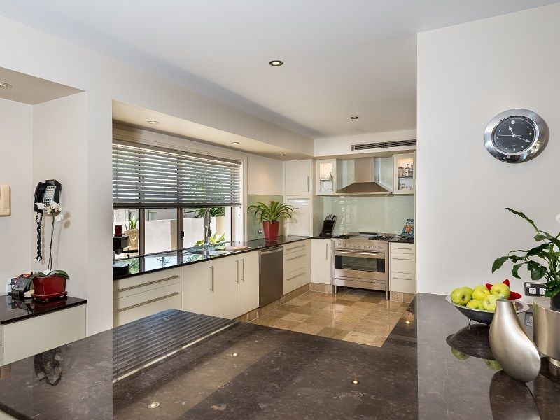 L5 Greer Terrace, Southport QLD 4215