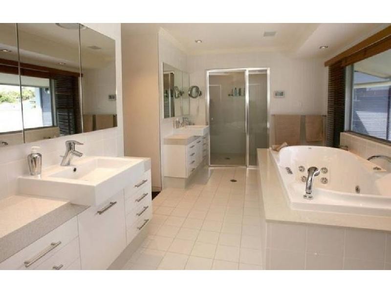 6 Biggs Place, Southport QLD 4215