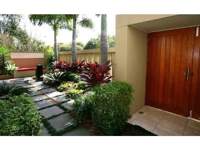 6 Biggs Place, Southport QLD 4215