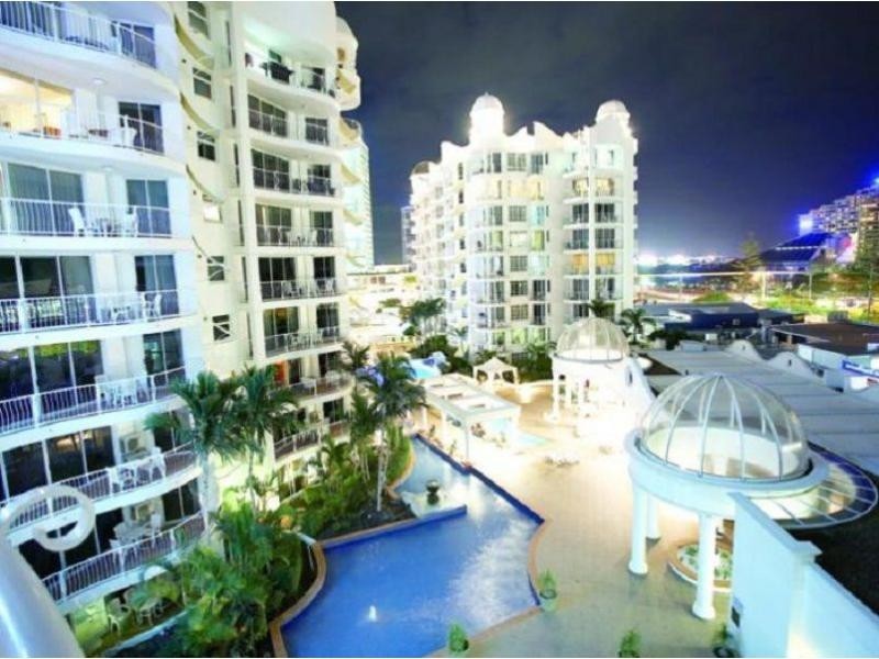 24-26 Queensland Avenue, Broadbeach QLD 4218