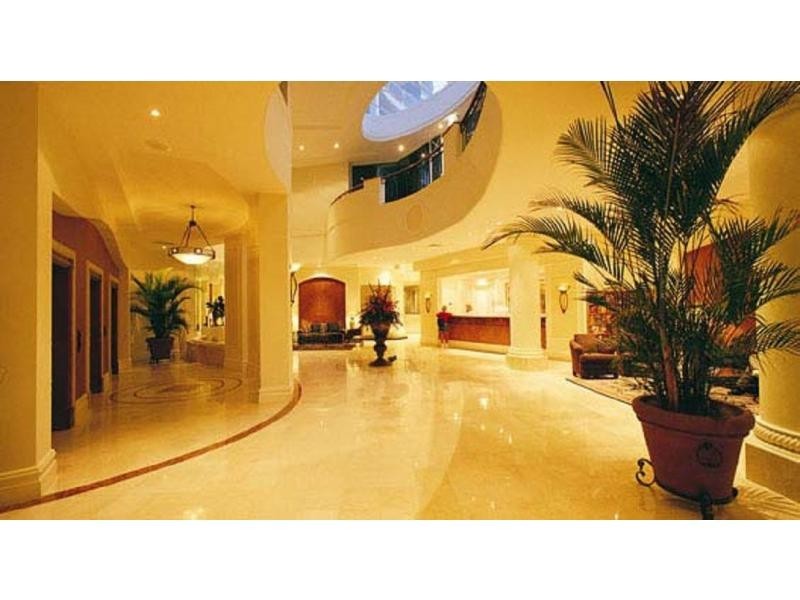 24-26 Queensland Avenue, Broadbeach QLD 4218
