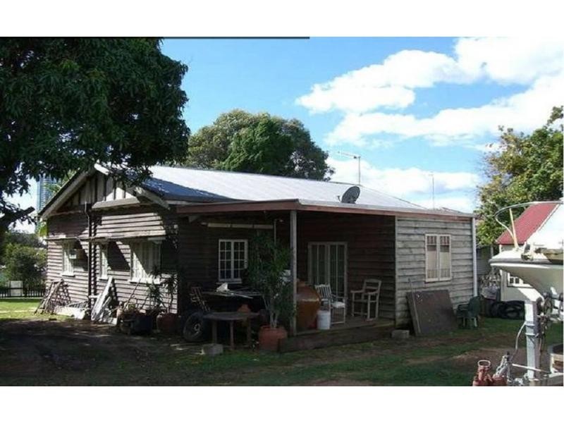 28 Minnie Street, Southport QLD 4215