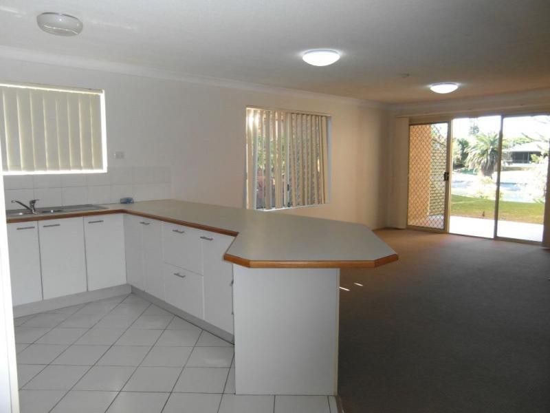 1/45 Karbunya Street, Mermaid Waters QLD 4218