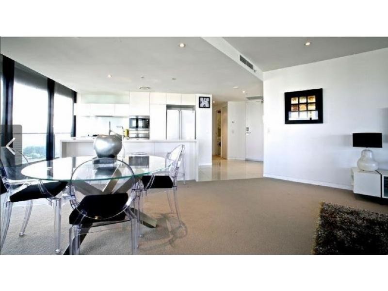 4-26 Charles Avenue, Broadbeach QLD 4218