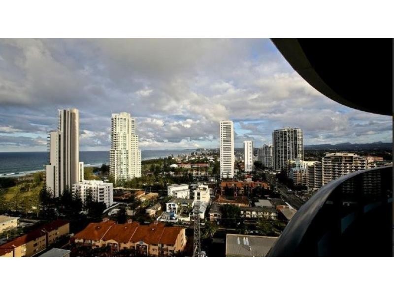 4-26 Charles Avenue, Broadbeach QLD 4218