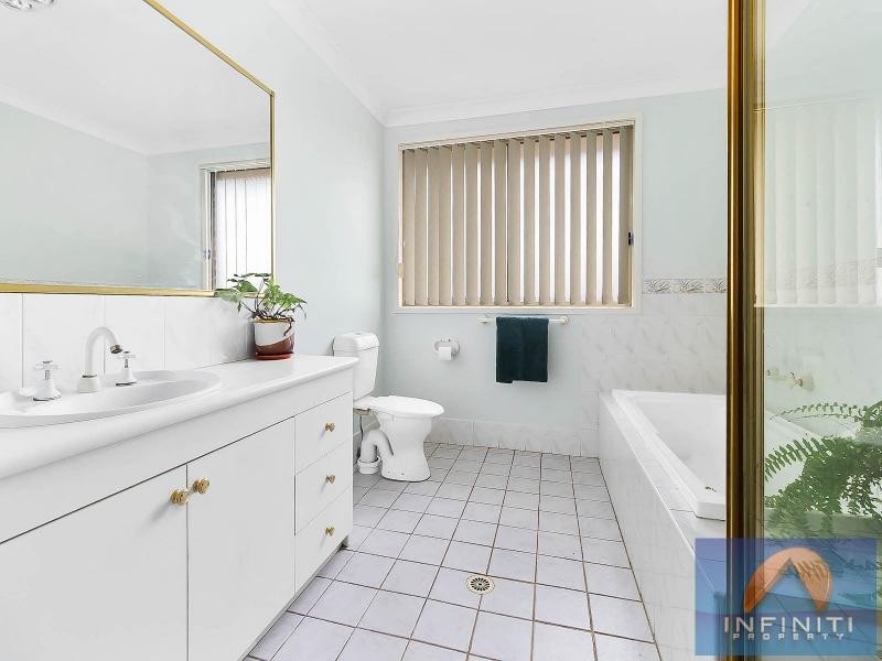 3 Burragate Crescent, Prestons NSW 2170