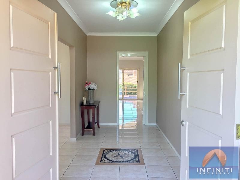 31 Watling Avenue, West Hoxton NSW 2171