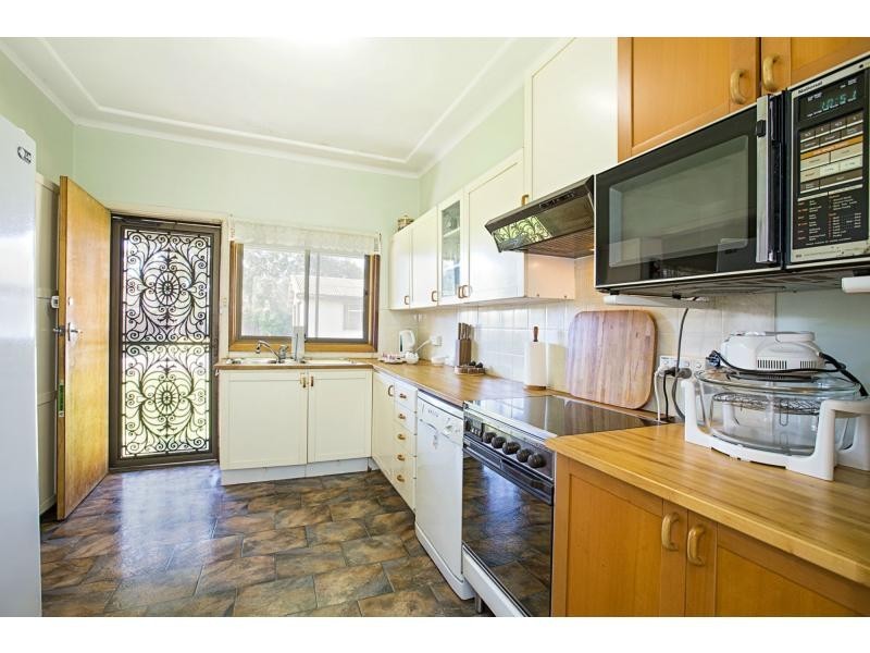 5 Musgrave Crescent, Fairfield West NSW 2165