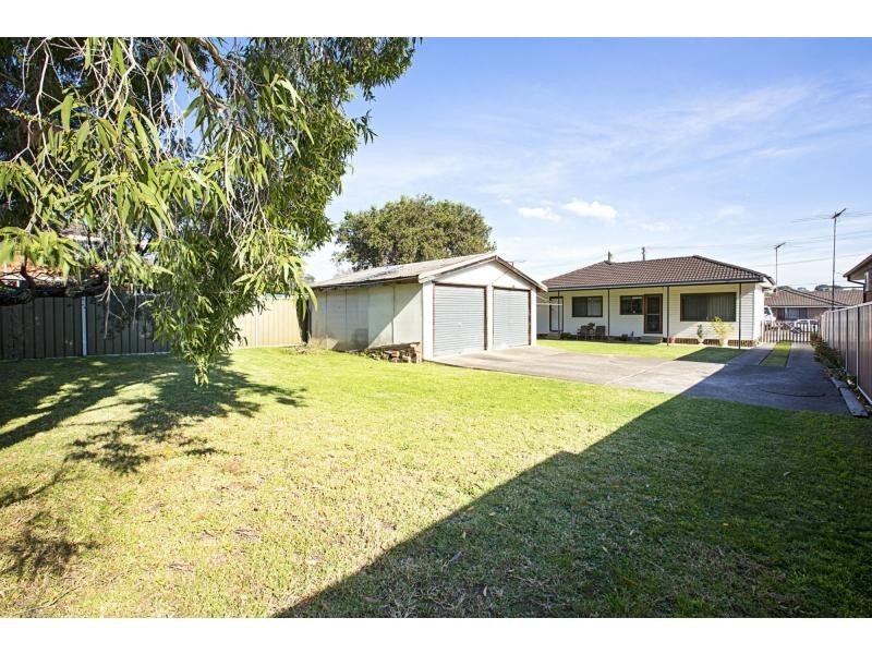 5 Musgrave Crescent, Fairfield West NSW 2165