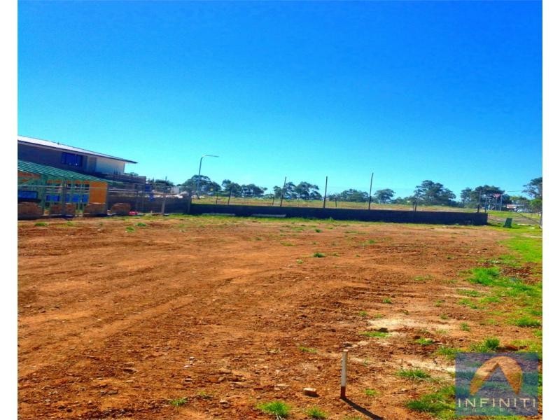 L6 Ambrose Avenue, Middleton Grange NSW 2171