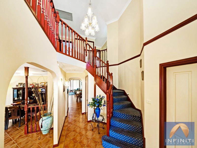 59 Carmichael Drive, West Hoxton NSW 2171