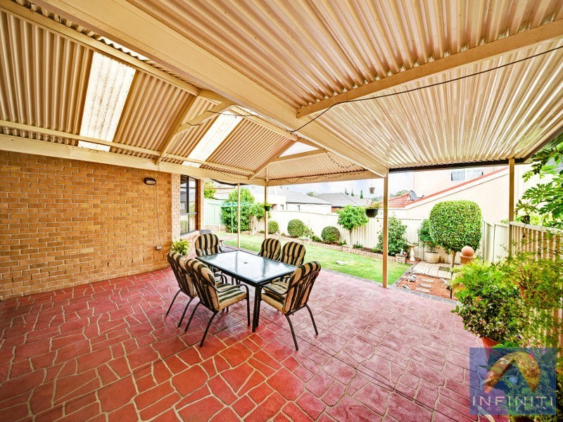 59 Carmichael Drive, West Hoxton NSW 2171