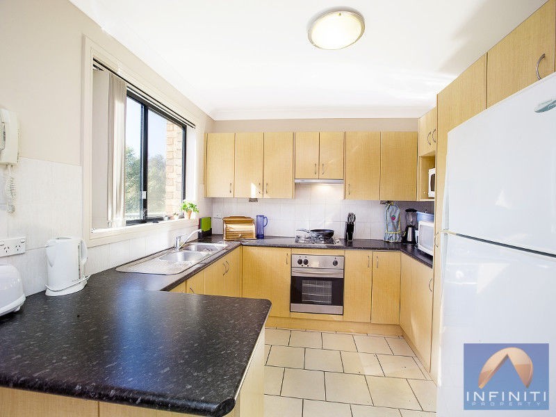 Unit 5/34 First Avenue, Hoxton Park NSW 2171