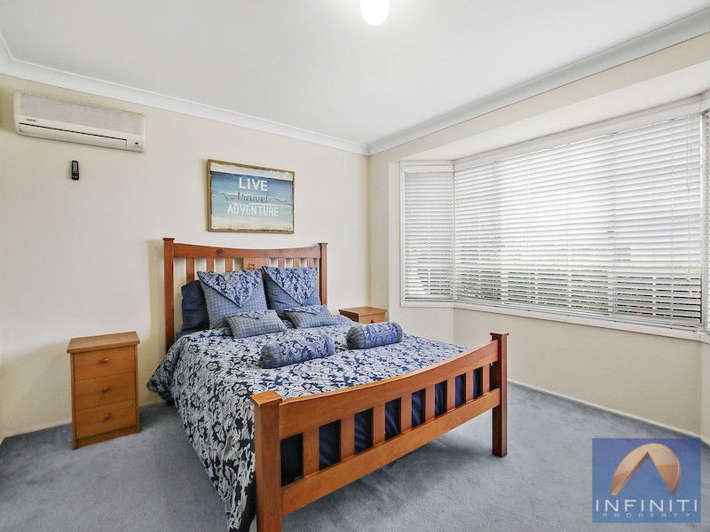 8 Dilston Close, West Hoxton NSW 2171
