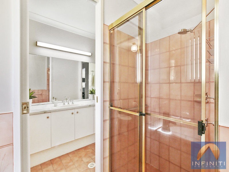 7 Jindabyne Street, Bossley Park NSW 2176