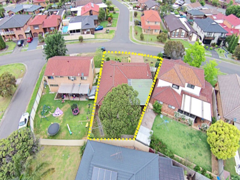 7 Jindabyne Street, Bossley Park NSW 2176