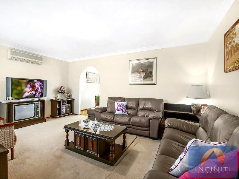 15 Musgrave Crescent, Fairfield West NSW 2165