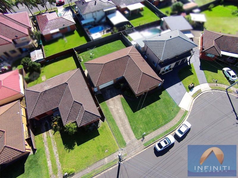 15 Musgrave Crescent, Fairfield West NSW 2165