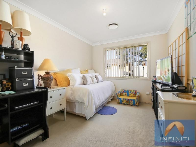 23 Dalton Place, Fairfield West NSW 2165