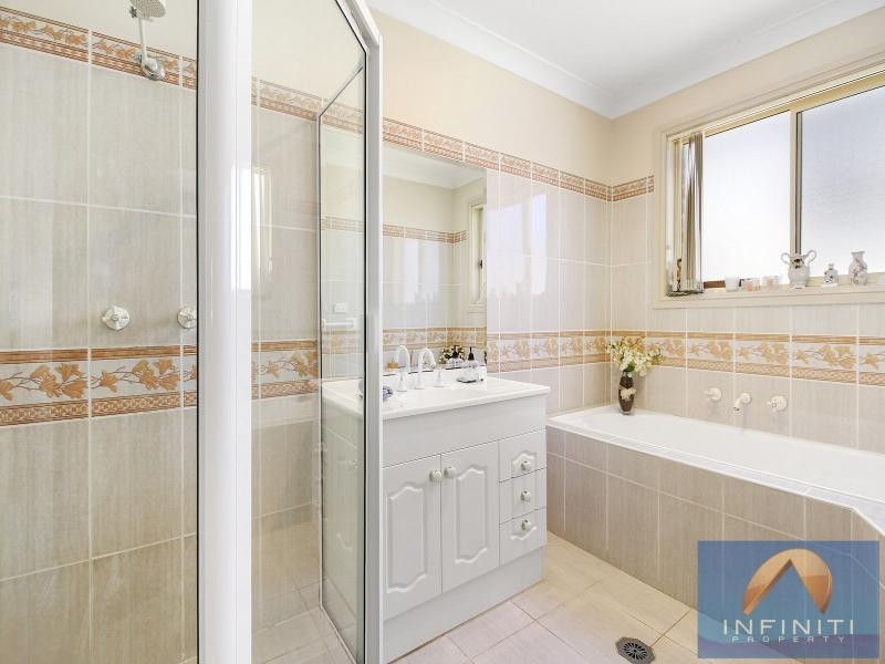 23 Dalton Place, Fairfield West NSW 2165