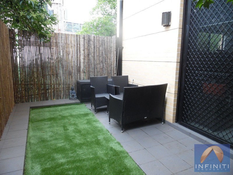 1/11-13 Charles Street, Liverpool NSW 2170