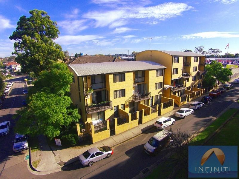 1/11-13 Charles Street, Liverpool NSW 2170