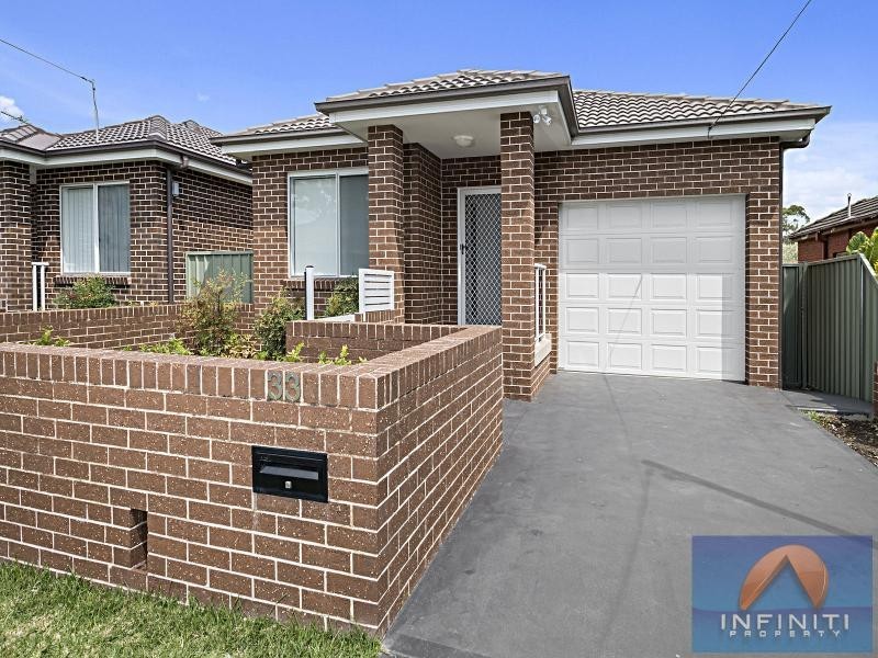 33 Carnation Avenue, Casula NSW 2170