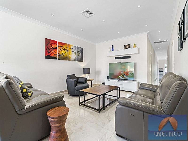 33 Carnation Avenue, Casula NSW 2170