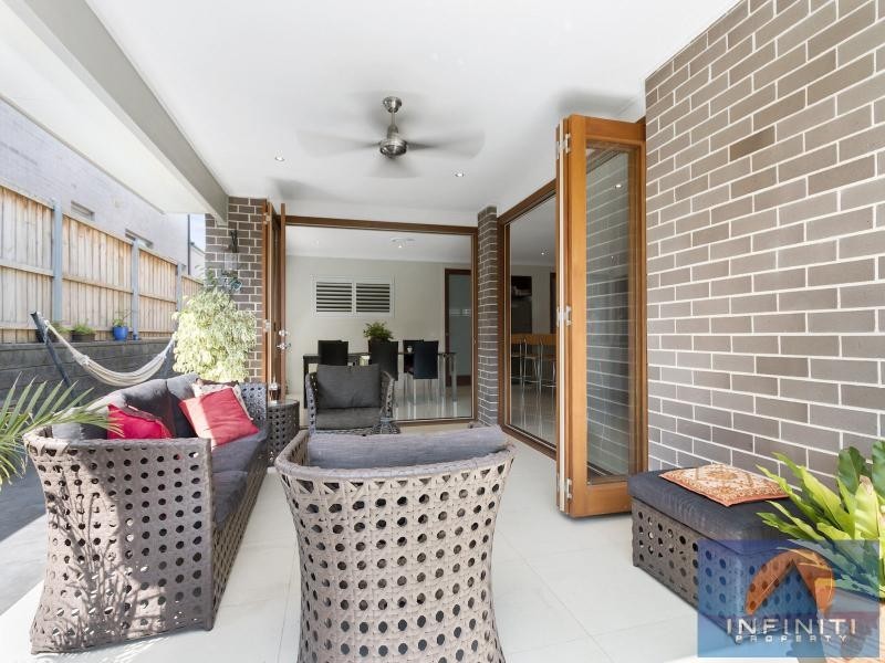 25 Manton Avenue, West Hoxton NSW 2171