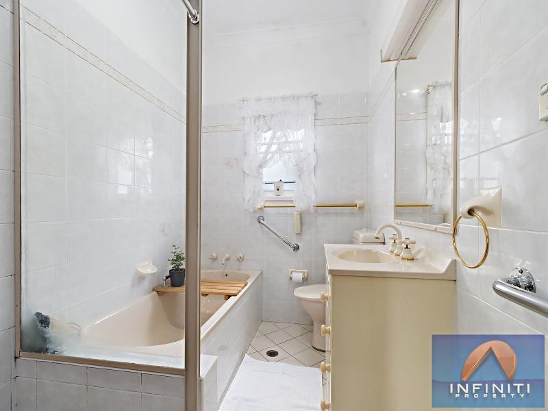 40 Casula Road, Casula NSW 2170