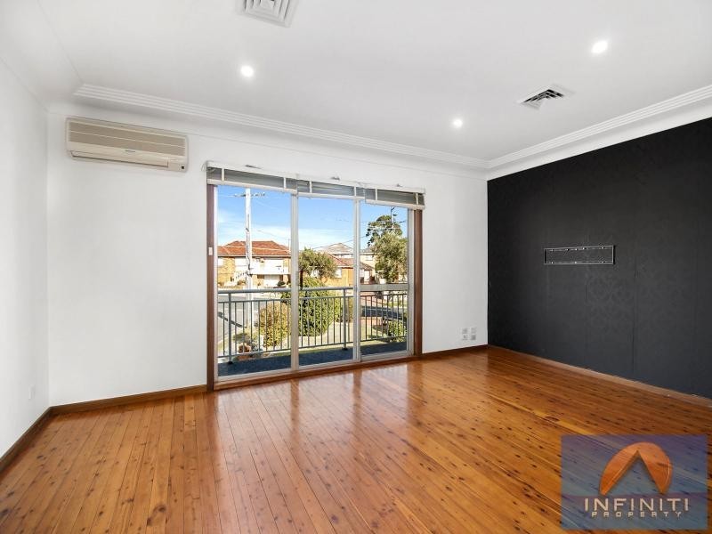 15 Basildon Road, Canley Heights NSW 2166