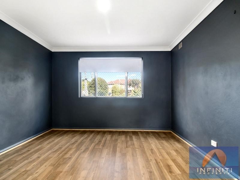 15 Basildon Road, Canley Heights NSW 2166