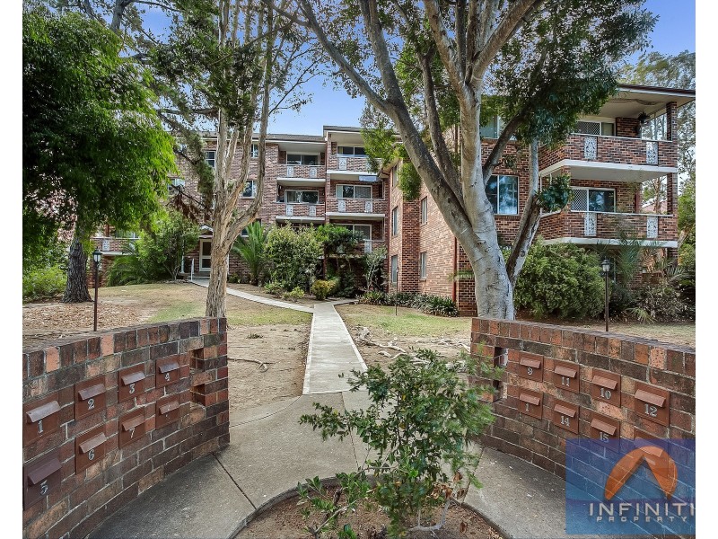 8/8-10 Ulverstone St, Fairfield NSW 2165