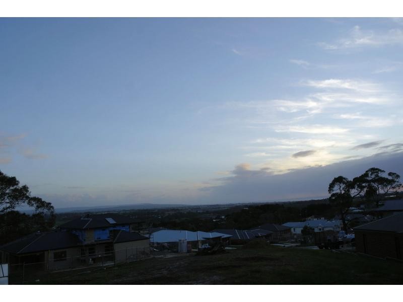 16 Maddison Avenue, Mount Eliza VIC 3930