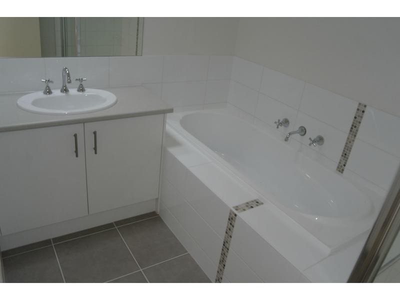 L12 Botham, Pakenham VIC 3810