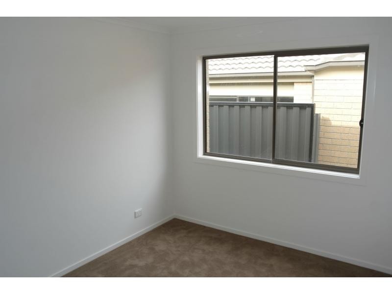L12 Botham, Pakenham VIC 3810