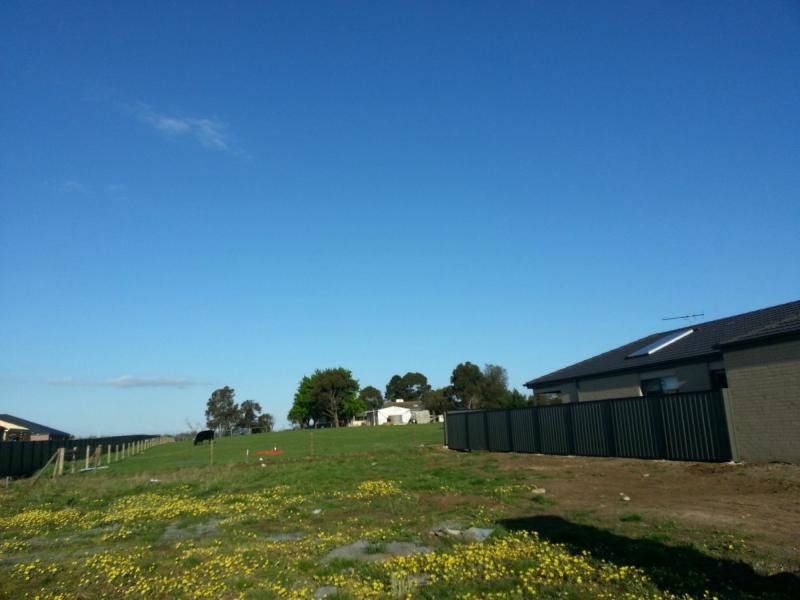 Clyde North VIC 3978