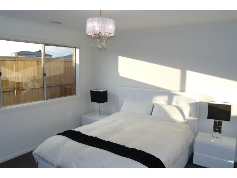 Cranbourne North VIC 3977