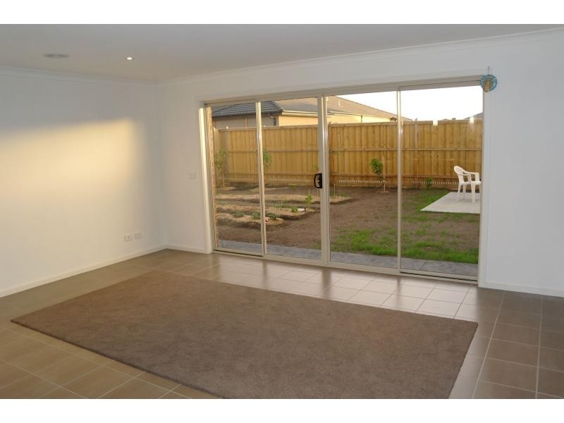 Cranbourne North VIC 3977