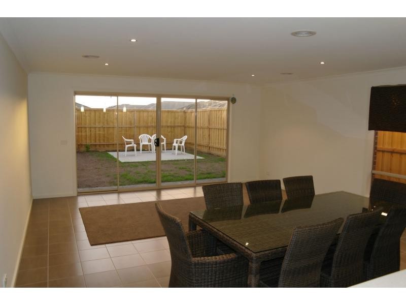 Cranbourne North VIC 3977