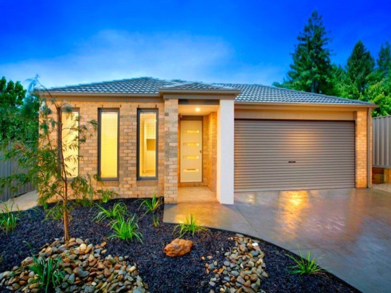 Pakenham VIC 3810